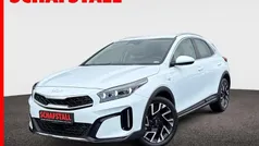 Weiss ((wd) cararraweiss) Gebraucht 2024 Kia XCeed Comfort SUV | 23.479 € (Superpreis)