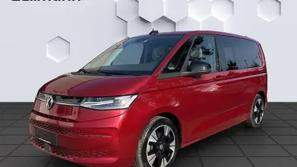 Gebraucht VW Multivan Life 150 PS (110 kW) 2025 Rot Van