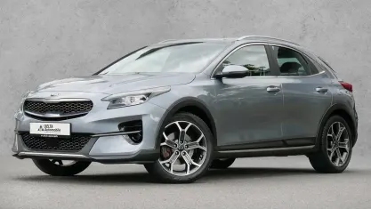 Gebraucht Kia XCeed Spirit 160 PS (117 kW) 2021 (css) lunarsilber met. SUV