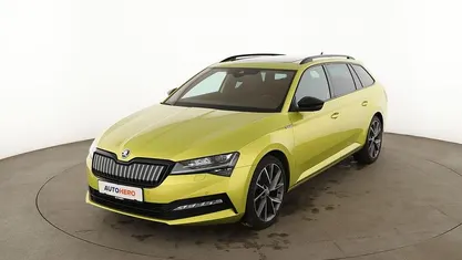 Gebraucht Skoda Superb SportLine 218 PS (160 kW) 2022 Gelb Kombi