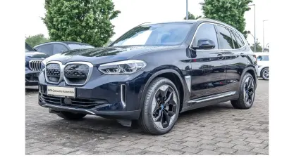 Gebraucht BMW iX3 210 kW (286 PS) 2022 Schwarz SUV