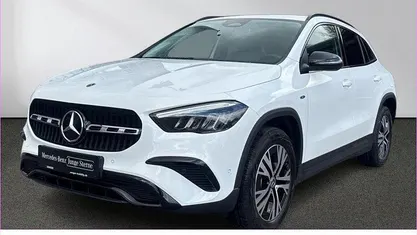 Gebraucht Mercedes GLA250 Advanced 218 PS (160 kW) 2025 Unilack polarweiß SUV