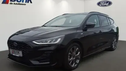 Gebraucht Ford Focus ST-Line 125 PS (91 kW) 2024 Obsidianschwarz metallic Limousine