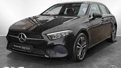 Gebraucht Mercedes A200 Progressive 163 PS (119 kW) 2024 Metalliclack kosmosschwarz Limousine