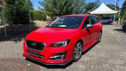 Gebraucht Subaru Levorg Exclusive+ 150 PS (110 kW) 2020 Rot Kombi