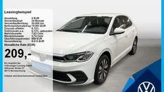Pure white Gebraucht 2024 VW Polo Move Kleinwagen | 21.070 € (Guter Preis)