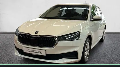 Candyweiß Gebraucht 2022 Skoda Fabia Ambition Kleinwagen | 14.990 € (Fairer Preis)