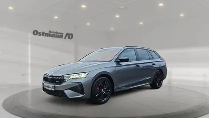 Graphitegrau metallic Gebraucht 2025 Skoda Octavia RS Kombi | 38.990 € (Fairer Preis)