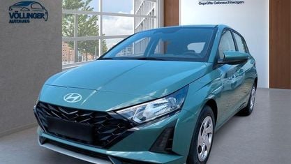 Gebraucht Hyundai i20 Select 101 PS (74 kW) 2025 Weiß Limousine