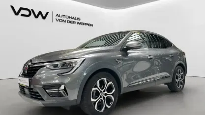 Gebraucht Renault Arkana Intens 140 PS (102 kW) 2022 Grau SUV