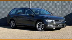 Grau Gebraucht 2022 VW Passat Business Kombi | 28.375 € (Fairer Preis)