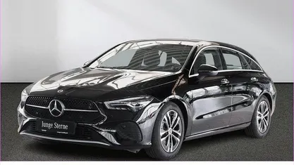 Gebraucht Mercedes CLA200 Shooting Brake 163 PS (119 kW) 2025 Schwarz Kombi