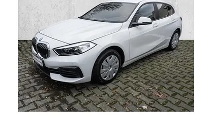 Stoff 'grid' anthraz Gebraucht 2022 BMW 116 Advantage Kleinwagen | 21.690 € (Fairer Preis)