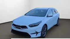 Weiss Neu 2025 Kia Ceed Sportswagon 4 Kombi | 29.280 € (Fairer Preis)