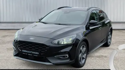 Gebraucht Ford Focus Active 125 PS (91 kW) 2019 Schwarz Limousine