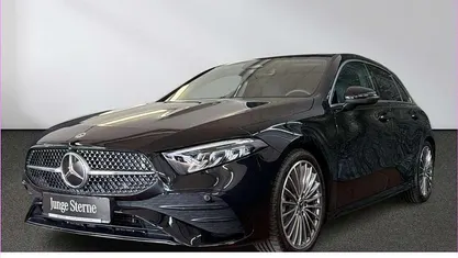 Gebraucht Mercedes A200 AMG 163 PS (119 kW) 2025 Schwarz Limousine