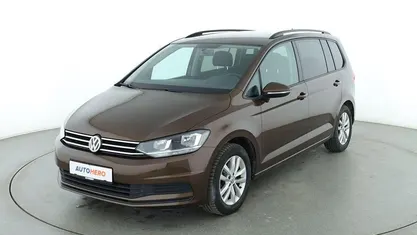 Gebraucht 2015 VW Touran Comfortline Van / Kleinbus | 15.430 € (Fairer Preis)