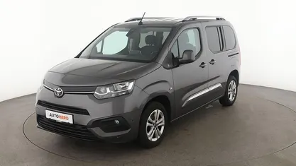 Grau Gebraucht 2021 Toyota Proace Verso City Kombi | 18.980 € (Superpreis)