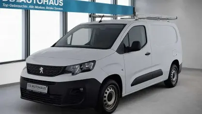 Gebraucht Peugeot Partner Premium 102 PS (75 kW) 2021 Weiß Van / Kleinbus
