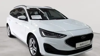 Gebraucht Ford Focus Cool & Connect 120 PS (88 kW) 2022 Frozen white Kombi