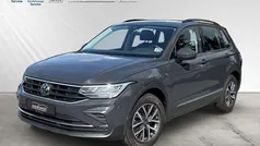 Grau Gebraucht 2022 VW Tiguan Life SUV | 24.990 € (Fairer Preis)