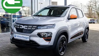 Silber Gebraucht 2023 Dacia Spring Essentiel Kleinwagen | 10.450 € (Superpreis)