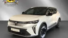 Perlmuttweiss/black pearl schwar Gebraucht 2024 Renault Scénic Iconic Van / Kleinbus | 46.850 € (Fairer Preis)