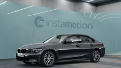 Grau Gebraucht 2021 BMW 320 Limousine | 30.489 € (Guter Preis)