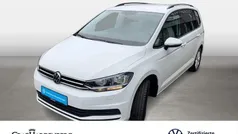 Weiß Gebraucht 2021 VW Touran Comfortline Van / Kleinbus | 23.888 € (Guter Preis)