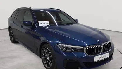 Gebraucht BMW 530e M Sport 184 PS (135 kW) 2021 Phytonicblau metallic Kombi