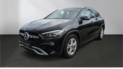 Gebraucht Mercedes GLA200 163 PS (119 kW) 2024 Schwarz SUV
