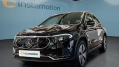 Schwarz Gebraucht 2022 Mercedes EQA250 SUV | 31.699 € (Fairer Preis)