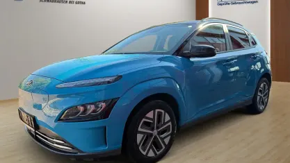Gebraucht Hyundai Kona Trend 150 kW (204 PS) 2022 Blau SUV