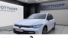 Weiss Gebraucht 2024 VW Golf VIII Goal Limousine | 24.221 € (Superpreis)