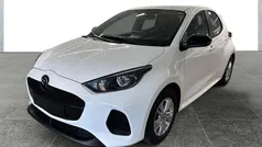 Weiß Neu 2025 Mazda 2 Center-Line Limousine | 22.990 € (Fairer Preis)