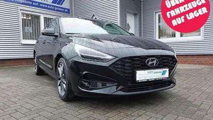 Schwarz Gebraucht 2025 Hyundai i30 Advantage Limousine | 22.900 € (Fairer Preis)