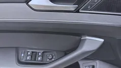 Weiss Gebraucht 2023 VW Passat Business Kombi | 29.777 € (Guter Preis)