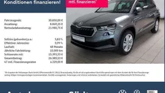 Graphitegrau metallic Gebraucht 2024 Skoda Karoq Selection SUV | 29.980 € (Fairer Preis)