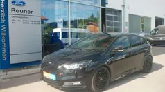 Schwarz Gebraucht 2017 Ford Focus ST Limousine | 15.450 € (Fairer Preis)