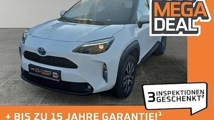 Weiß Gebraucht 2021 Toyota Yaris Cross Comfort SUV | 20.480 € (Guter Preis)