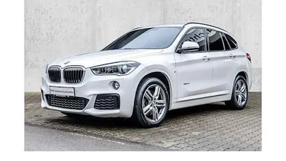 Alpinweiss iii Gebraucht 2017 BMW X1 M Sport SUV | 22.650 € (Fairer Preis)