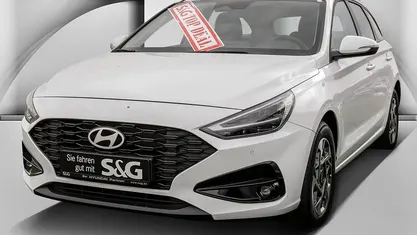 Weiss Neu 2025 Hyundai i30 Kombi | 20.380 € (Superpreis)