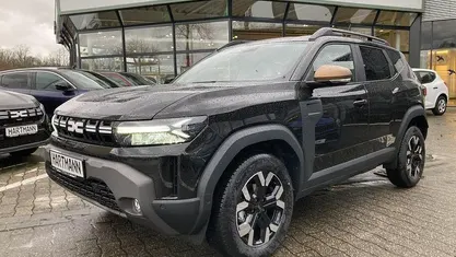 Neu Dacia Duster Extreme 131 PS (96 kW) 2025 Perlmuttschwarz metallic (schwarz) SUV