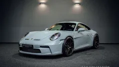 Grün Neu 2024 Porsche 992 Coupé | 438.000 €