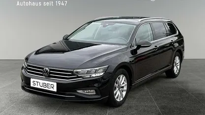 Deep black perleffekt Gebraucht 2023 VW Passat Business Kombi | 24.880 € (Guter Preis)