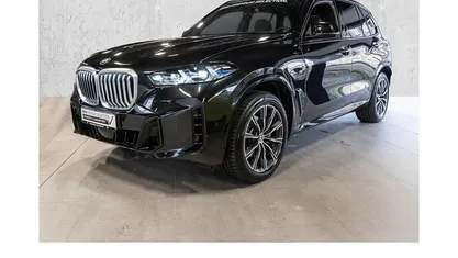Second-hand BMW X5 M Sport 298 CP (219 kW) 2025 Negru SUV
