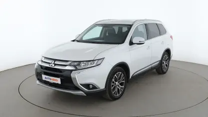Używany Mitsubishi Outlander Top 150 KM (110 kW) 2018 Biały SUV