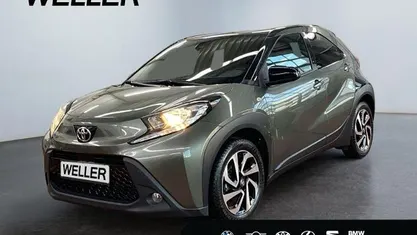 Gruen Gebraucht 2024 Toyota Aygo Pulse Kleinwagen | 18.950 € (Fairer Preis)