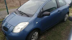 Grau Gebraucht 2007 Toyota Yaris Cool Limousine | 2.850 € (Fairer Preis)