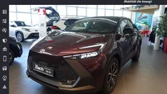 Dunkel amethyst/schwarz Gebraucht 2024 Toyota C-HR Team SUV | 36.960 € (Fairer Preis)